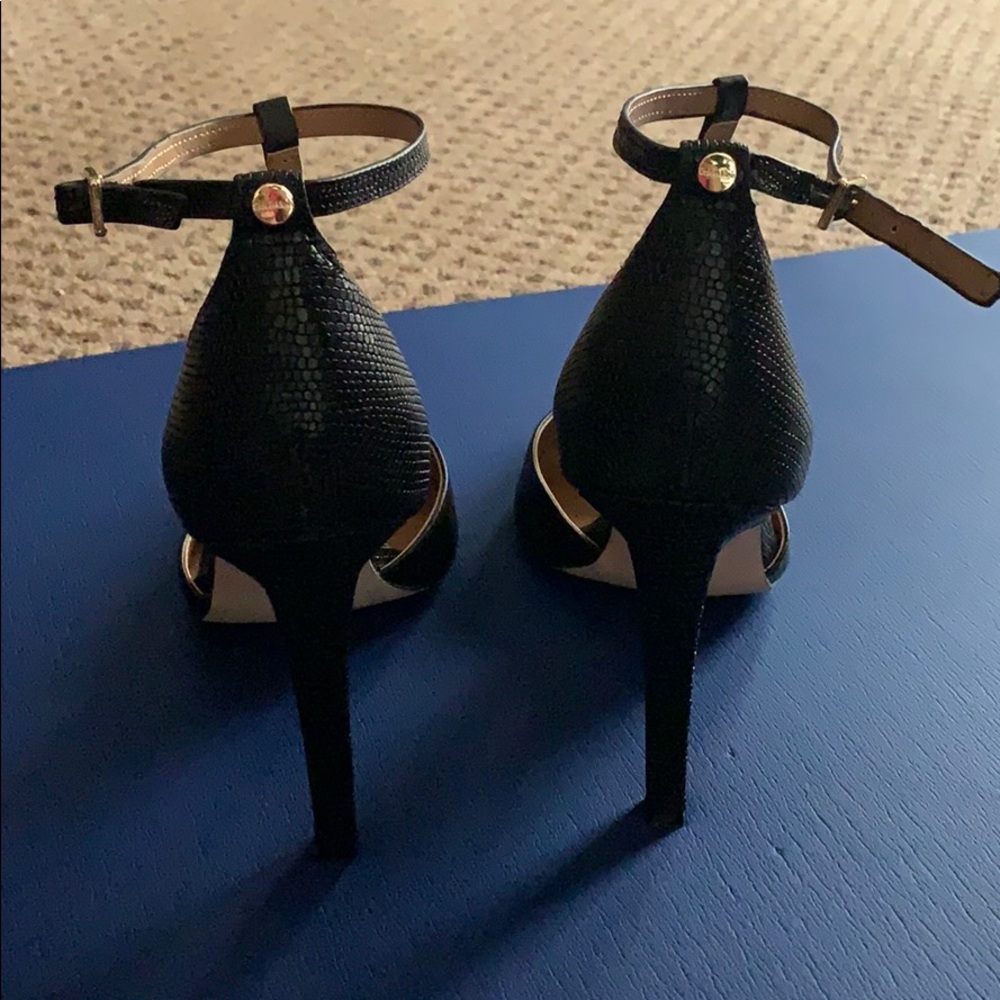 Shoes - Picture 4 of 7